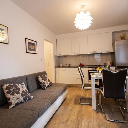 The Star Apartment Σπλιτ Εξωτερικό φωτογραφία